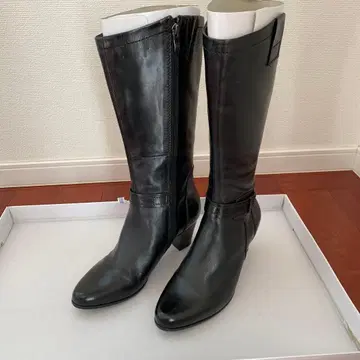 블랙 롱 부츠 중간 힐 지퍼 포함