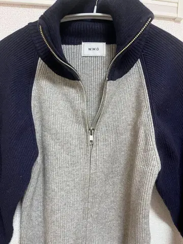 WHO'S WHO'S gallery 래글런 지퍼 니트 상의