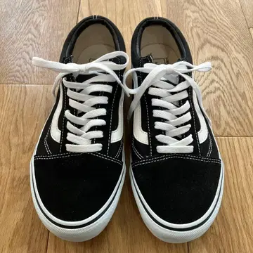 Vans 블랙스에이드 스니커즈