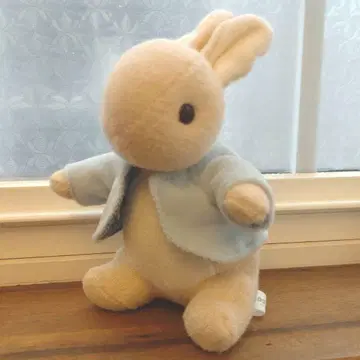 레어 피터 래빗 토끼 봉제 인형 앉은 모습 요시토쿠