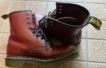 닥터마틴 Dr.Martens 체리 레드 8홀