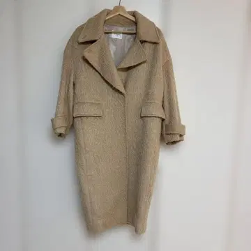 AMERI 베이지 롱 코트