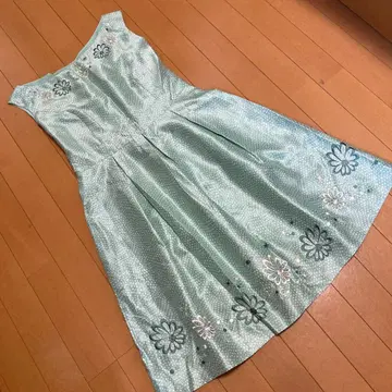 토카 프린트 자수 원피스 드레스 사이즈 4 TOCCA