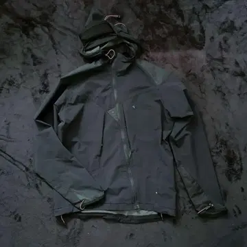 클라터뮤젠 플로데 자켓 frode jacket