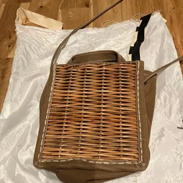 에바고스 브라운 등나무와 캔버스 바스켓백