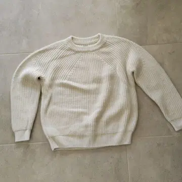 BATONER 아이보리 스웨터 사이즈 1