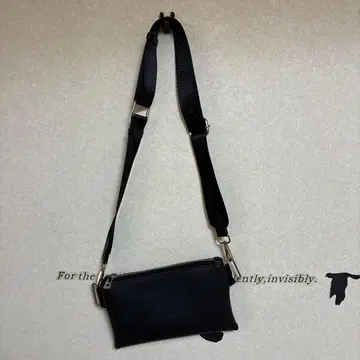 블랙 합성 피혁 숄더백