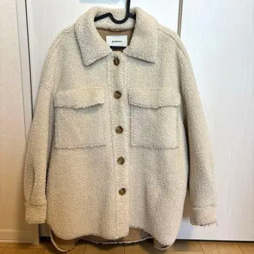 보아 자켓 화이트 Stradivarius