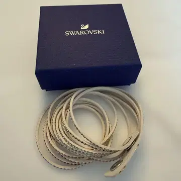Swarovski 스톤 부착 뱅글