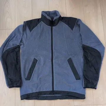 골드윈 마운트햇 자켓 GM31123P M 사이즈