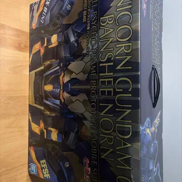 유니콘 건담 밴시 노른 PG