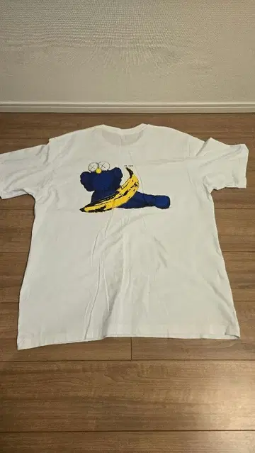 KAWS x UNIQLO UT 티셔츠 5장 세트 XL 사이즈