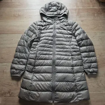 UNIQLO 베이지 울트라 라이트 다운 롱 코트 후디 새상품급 XL