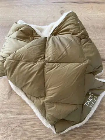 TAVON SHIPS 올리브 그린 머플러