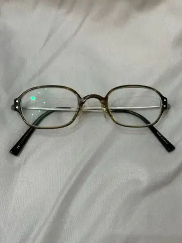 올리버 피플스 안경