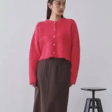 [새상품급] 오파크 클립 샤기 숏 가디건 핑크 F