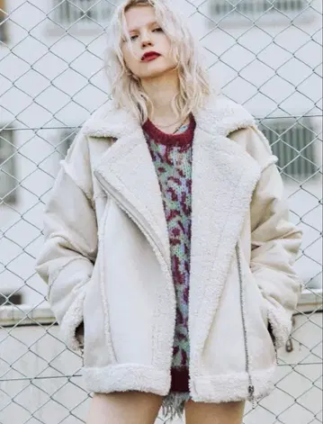 jouetie 쥬에티 보아 포함 아이보리 오버 사이즈 자켓