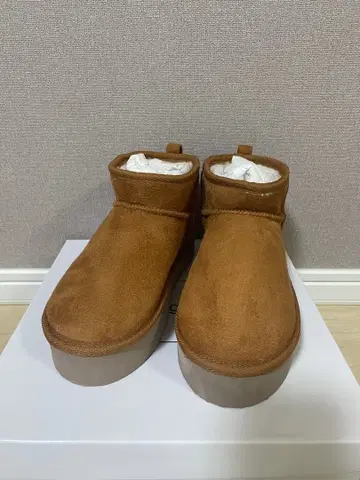 미사용 새상품 algy 통굽 어그 부츠 20cm