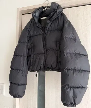 SLY 블랙 숏 다운 자켓 사이즈 2