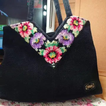 FEILER 꽃무늬 자수 토트백 블랙