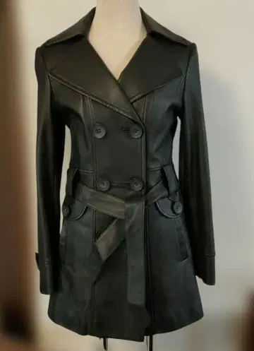 블랙 가죽 트렌치코트 M 사이즈 라무