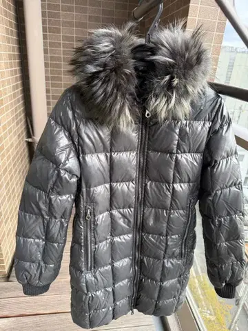 DUVETICA 그레이 다운 자켓 퍼 포함