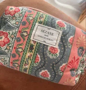 SEZANE 꽃무늬 파우치