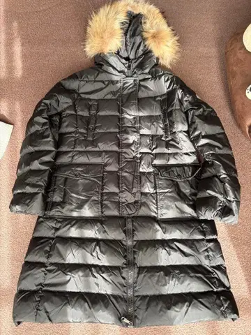 퍼 달린 롱 다운 자켓 블랙