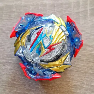 얼티밋 발키리 Il'.A'.-9 베이 블레이드 버스트