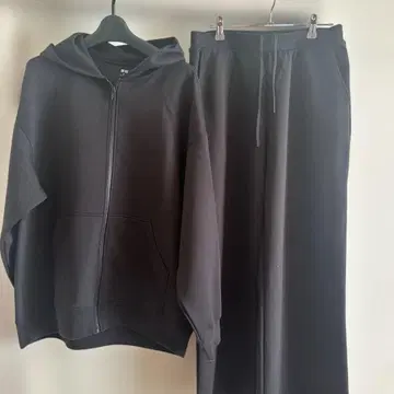 [ UNIQLO ] 드라이 맨투맨 릴랙스 후드티 & 와이드 팬츠 XL