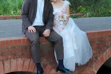 화이트 A라인 웨딩 드레스