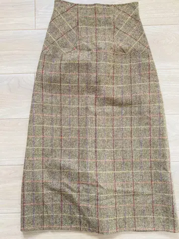 [ 새상품급 ] MOON 체크 무늬 트위드 롱 스커트