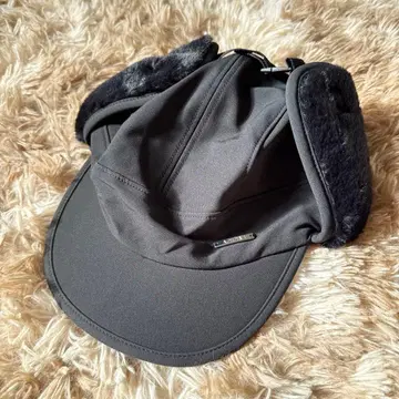 택 포함 새상품 Adidas 귀도리 포함 블랙 캡