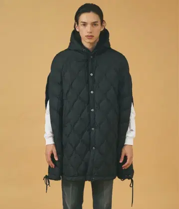 미사용 새상품 TAION 밀리터리 다운 케이프