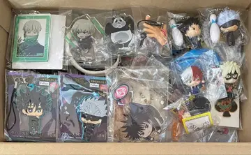 논장르 굿즈 묶음 판매 캐릭터 굿즈 가챠가챠 등