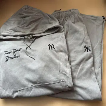 새상품 MLB 뉴욕 양키스 후드티 셋업 L 사이즈