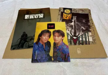 B'z 초기 투어 팜플렛과 뉴스레터 등