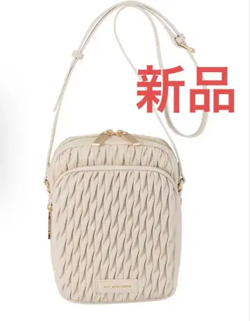 라바가제리 랜덤 플리츠 숄더백 세로 아이보리 계열