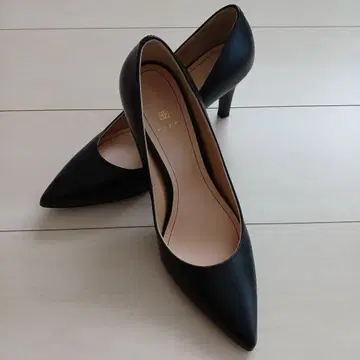 [새상품급] EIZO 블랙 스틸레토 하이힐 23cm