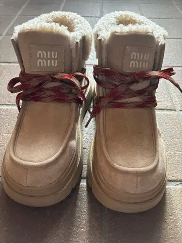 베이지 퍼 내부 숏부츠