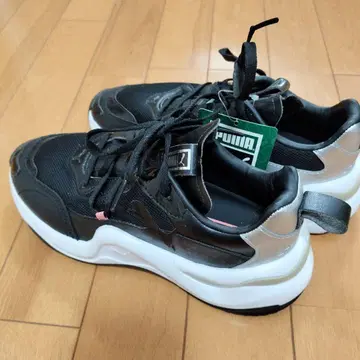 PUMA 라이즈 메탈 우먼 22.5cm