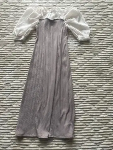 연보라색 퍼프 슬리브 롱 원피스