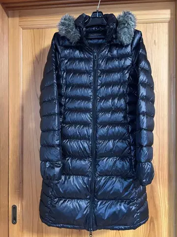 유니클로 울트라 라이트 다운 프리미엄 다운 롱 코트 블랙 M