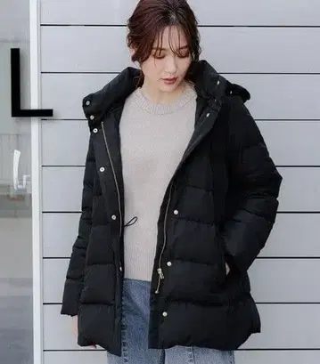 글로벌 워크 우츠쿠 실루엣 발수 다운 코트 블랙 L