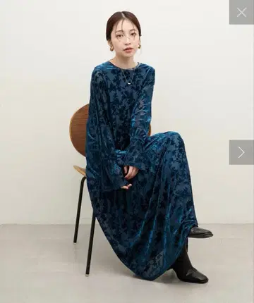 natural couture 시어 벨로아 꽃무늬 절개 원피스 블루