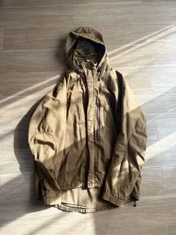 Sussy 카키 밀리터리 자켓