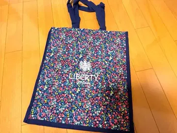 LIBERTY LONDON 플라워 패턴 토트백