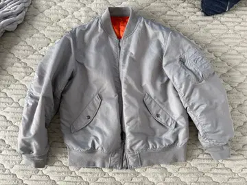 GU 히트 패디드 MA-1 블루종 2023