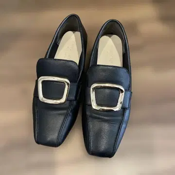 블랙 버클 로퍼 낮은 힐