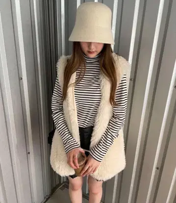 볼륨 퍼 베스트 WEGO